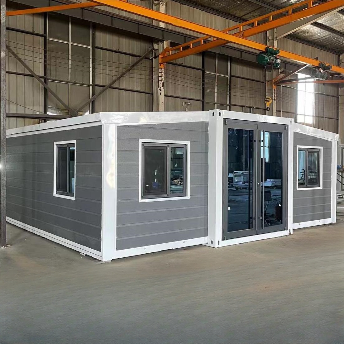 Luxury 40ft 30ft 20ft Expandable Container House with Black Bathroom and Living Room Foldable Prefab Design for Home Use