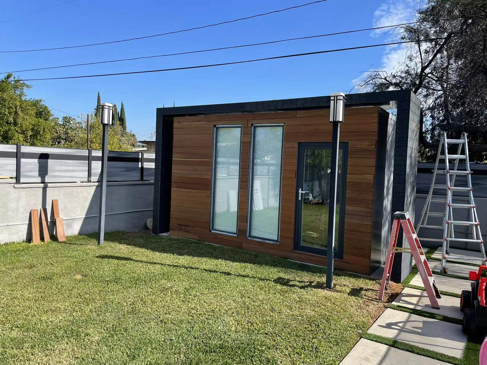 Modern Luxury Prefabricated Building Backyard Outdoor Garden Gym Room Studio Office Shed House