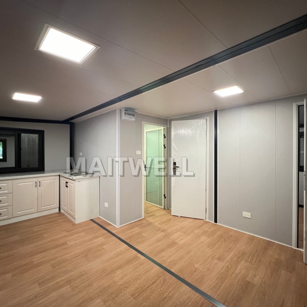 Fast Setup Expandable Container House Modern Modular Container Home Ready to Ship Prefab House for Office Vacation Home