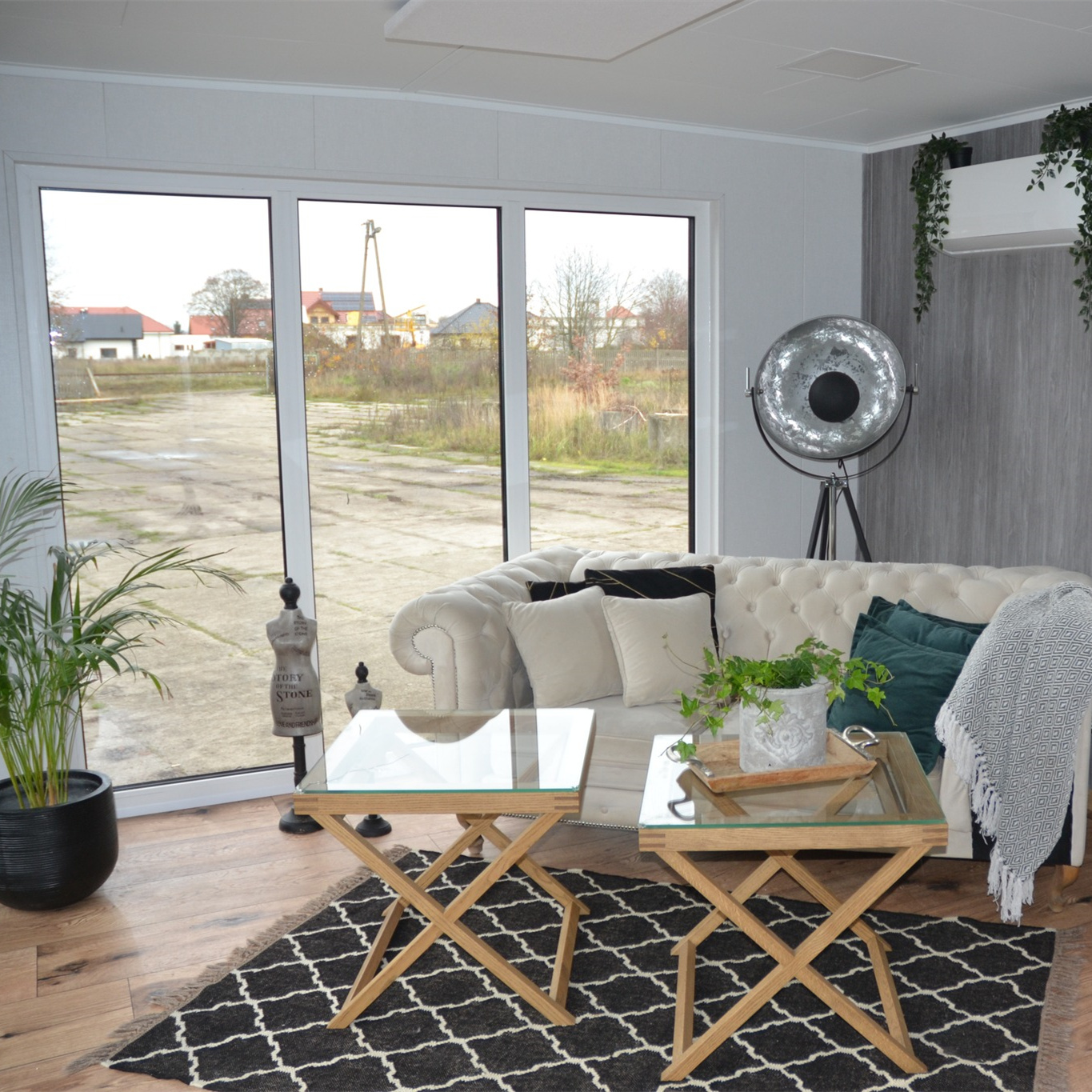 Prefab Gallery 6