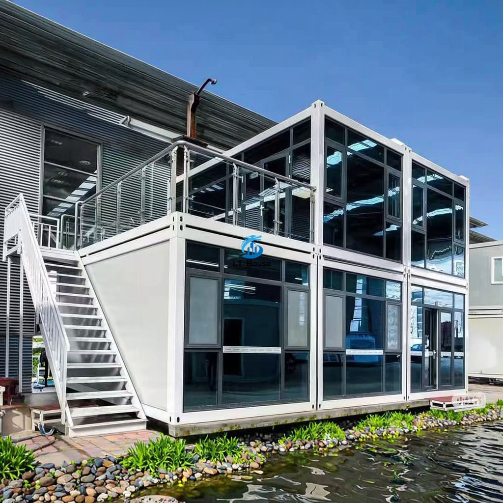 20FT Luxury Premium Turnkey Modular Smart Cool Farmhouse Design Container House Sandwich Panel Kitchen Mall Use More 5 Years