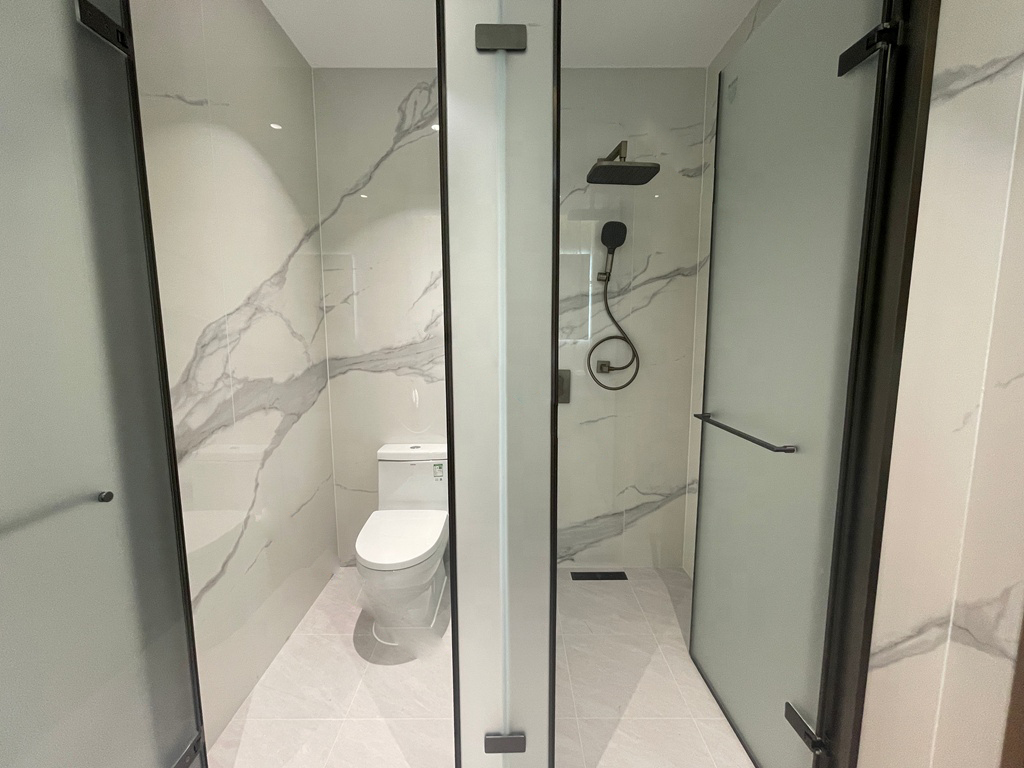 Modern Custom Prefabricated Luxury Villas Small Hotel Building and Grandmother House Wholesale Small Houses