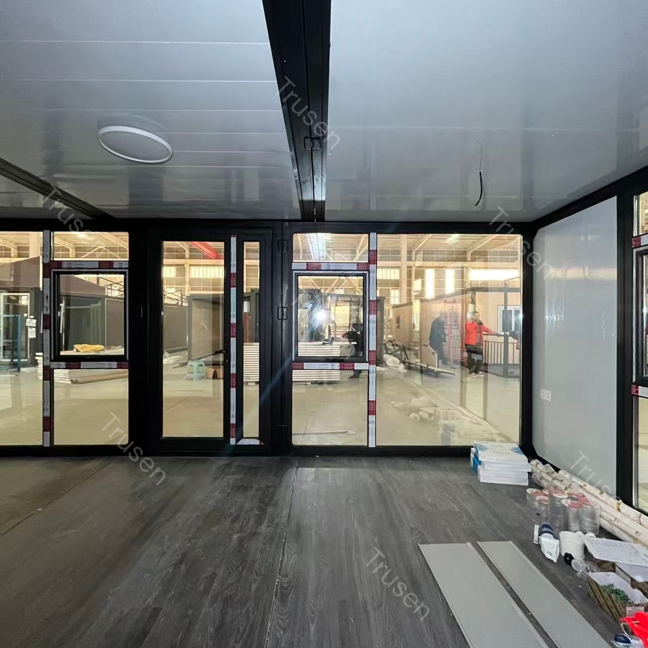 Modern Design Luxury Living Full Large Glass Wall Waterproof Modular Apartment Expander Home Integrated Home for Travel Vacation