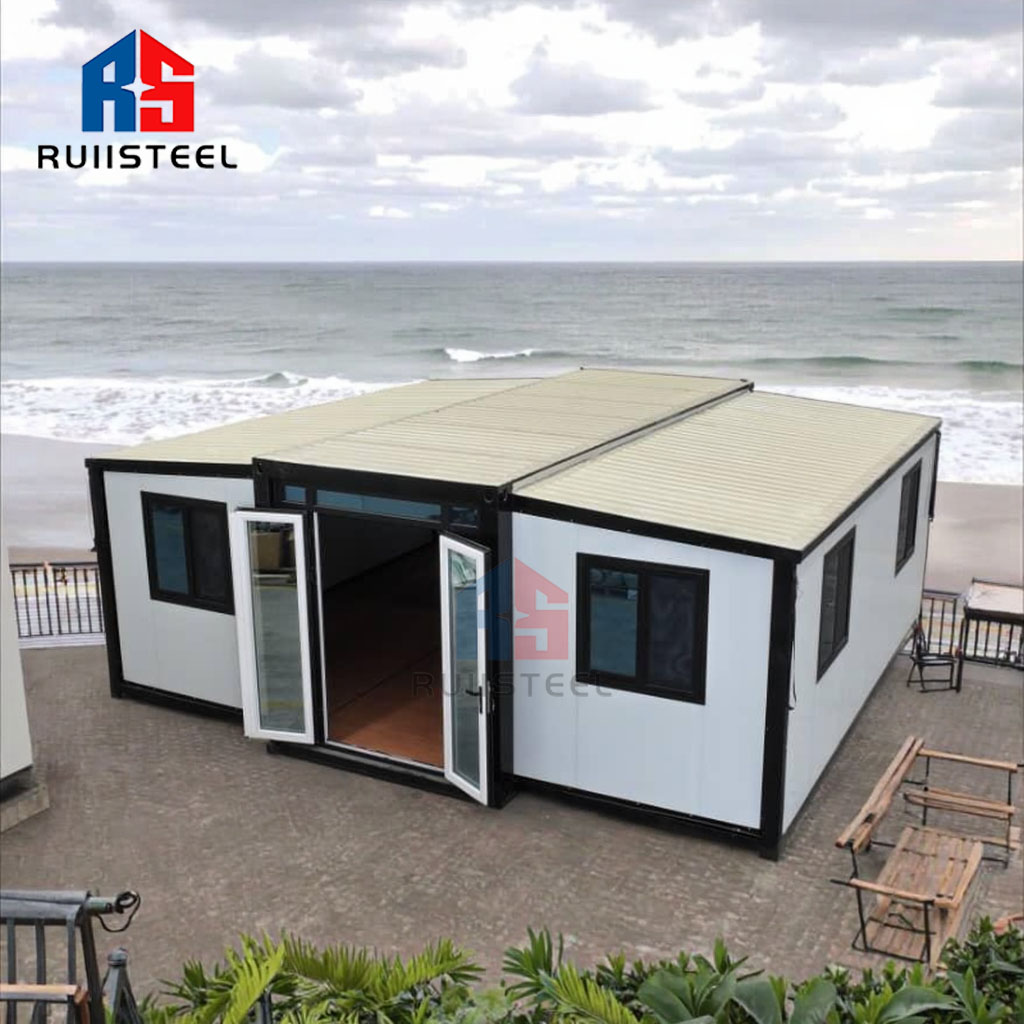 RUIISTEEL Luxury Prefab Beach House with Panoramic Windows and Pool