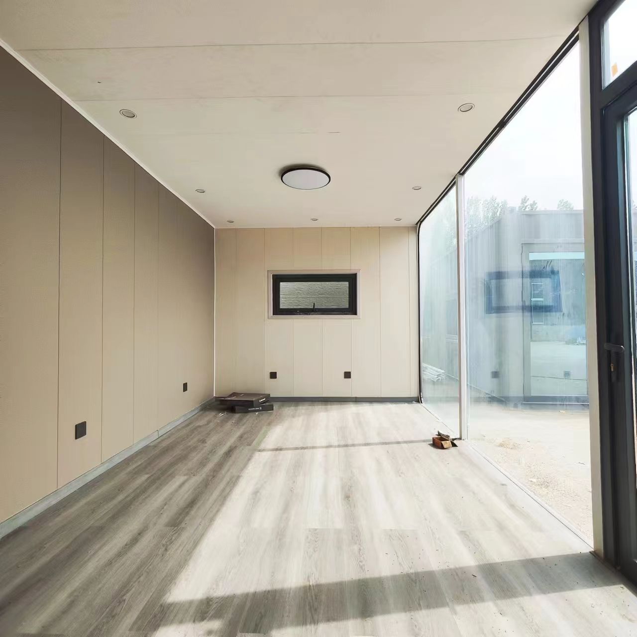 Portable Outdoor Gym Pod Prefab Apple Cabin Soundproof Yoga Studio Private Hobby Room Modular Luxury Garden Retreat Living Pod