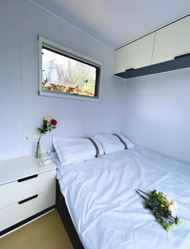 Cabin Luxury Soundproof Mobile Pod Capsule Container House Detail 6