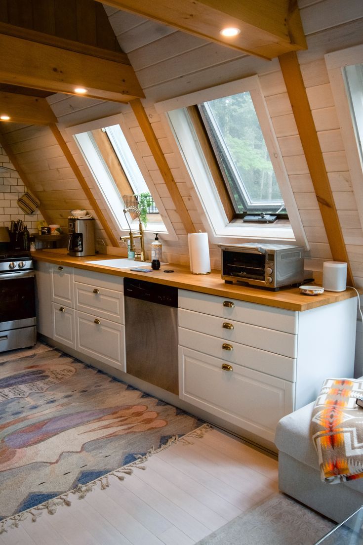 Luxury 2 Bedroom Prefab House Triangle House Prefabricated Wooden House