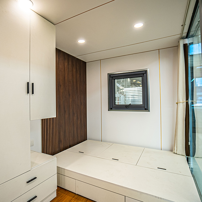 Efficient Superior Quality Outdoor Vessel Capsule Villa 2 Bedroom Luxury Modular Prefab Space Saving Capsule House