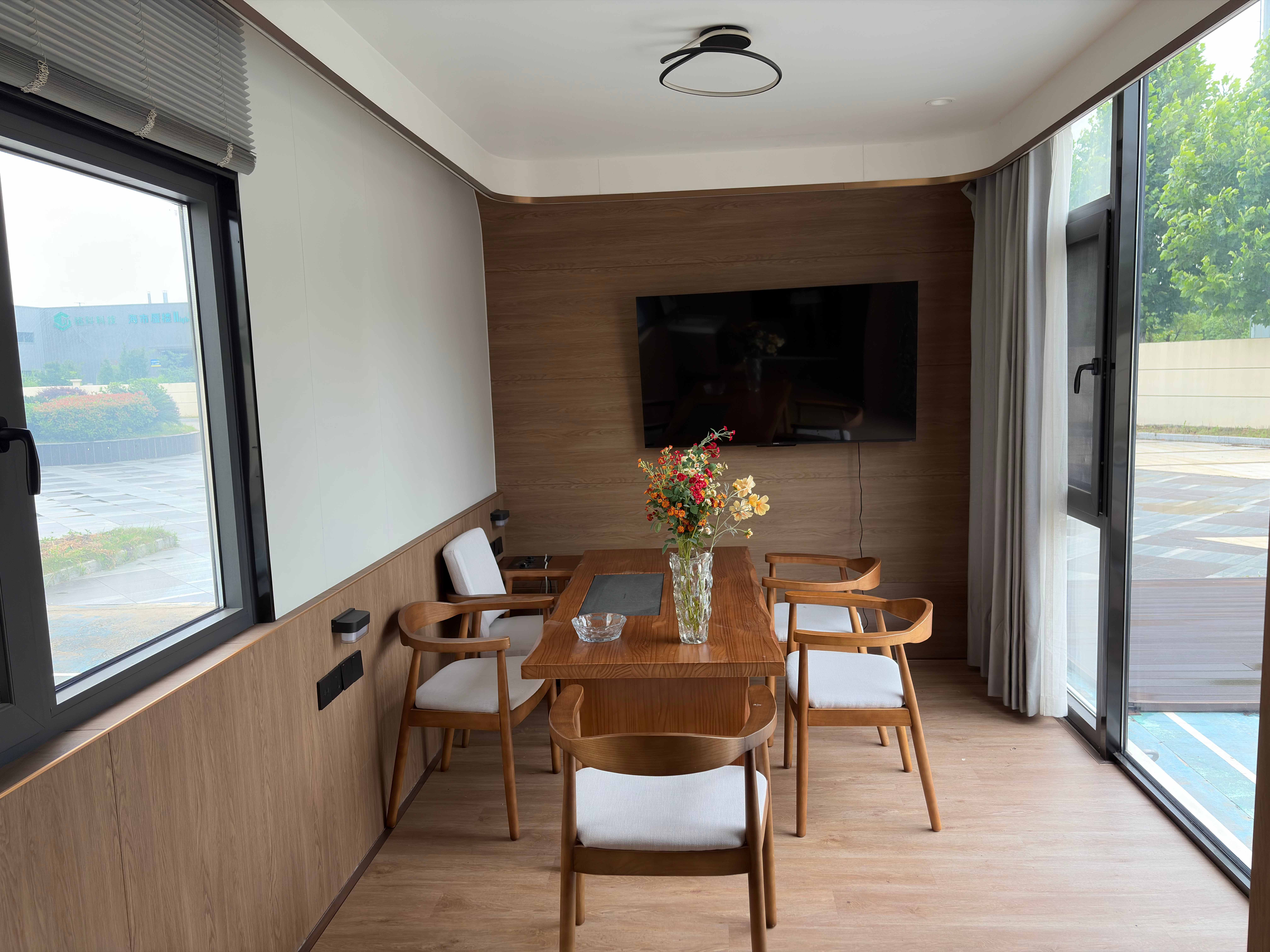 Modular Mobile Container Steel Apartment Turnkey Smart Living Unit Complete Setup Luggage in Ready to Move Price