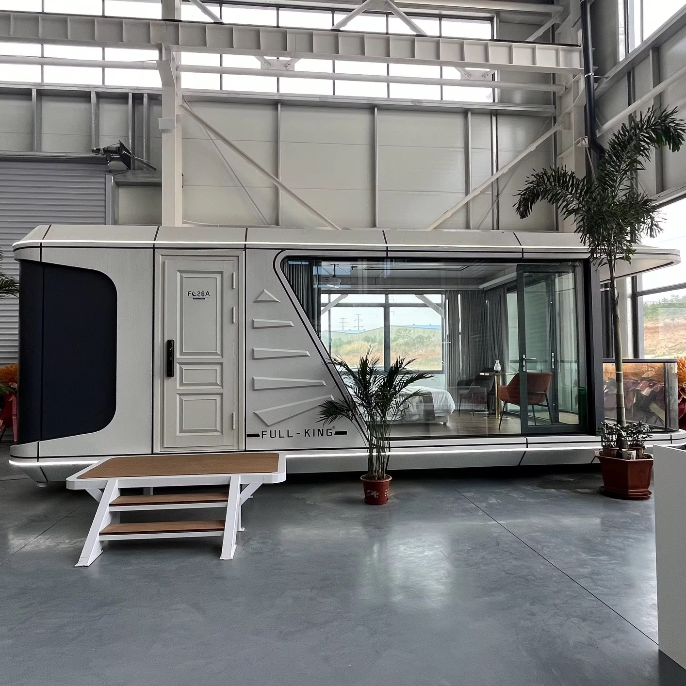 High-end Modern Light Steel Container Space Capsule Hotels Prefabricated For Tourism Vacation Scenic Spots Anti-Corrosion Villa