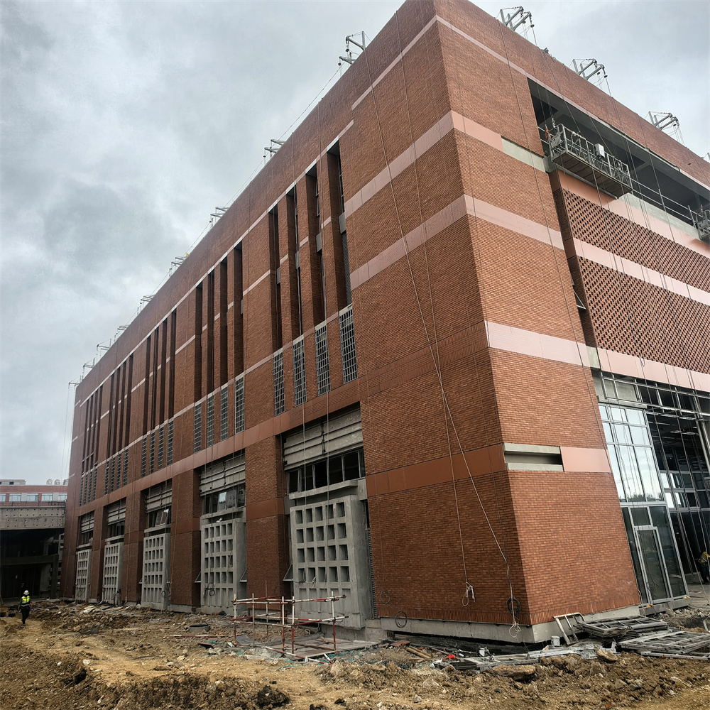 New Prefabricated Modern Multi Storey Steel Frame Apartment Hotel Building For Residential Commercial Use Durable Easy