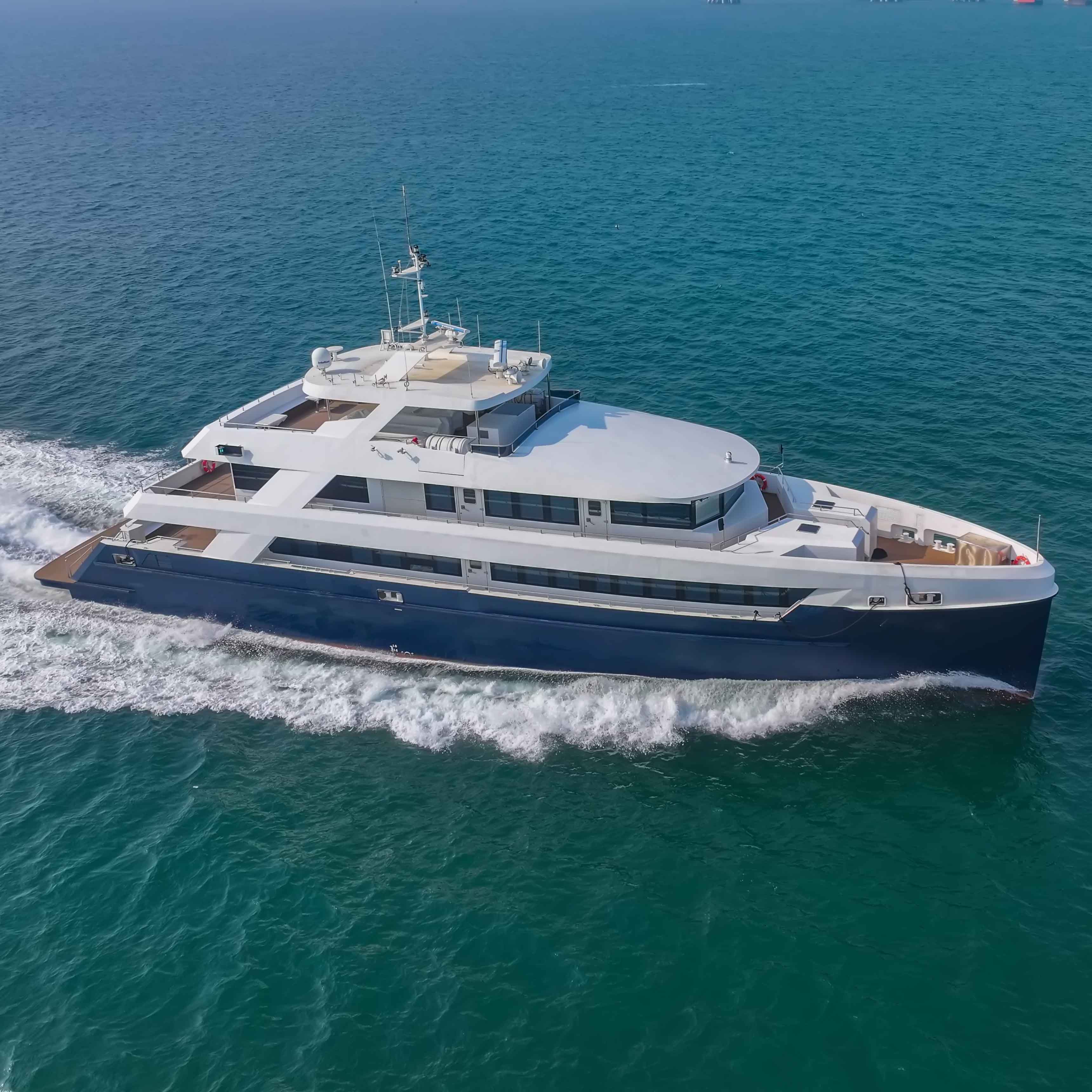 Grandsea 41m Aluminum Three Decker Luxury Yacht Cruiser Boat Luxury Cabin Yacht For Sale