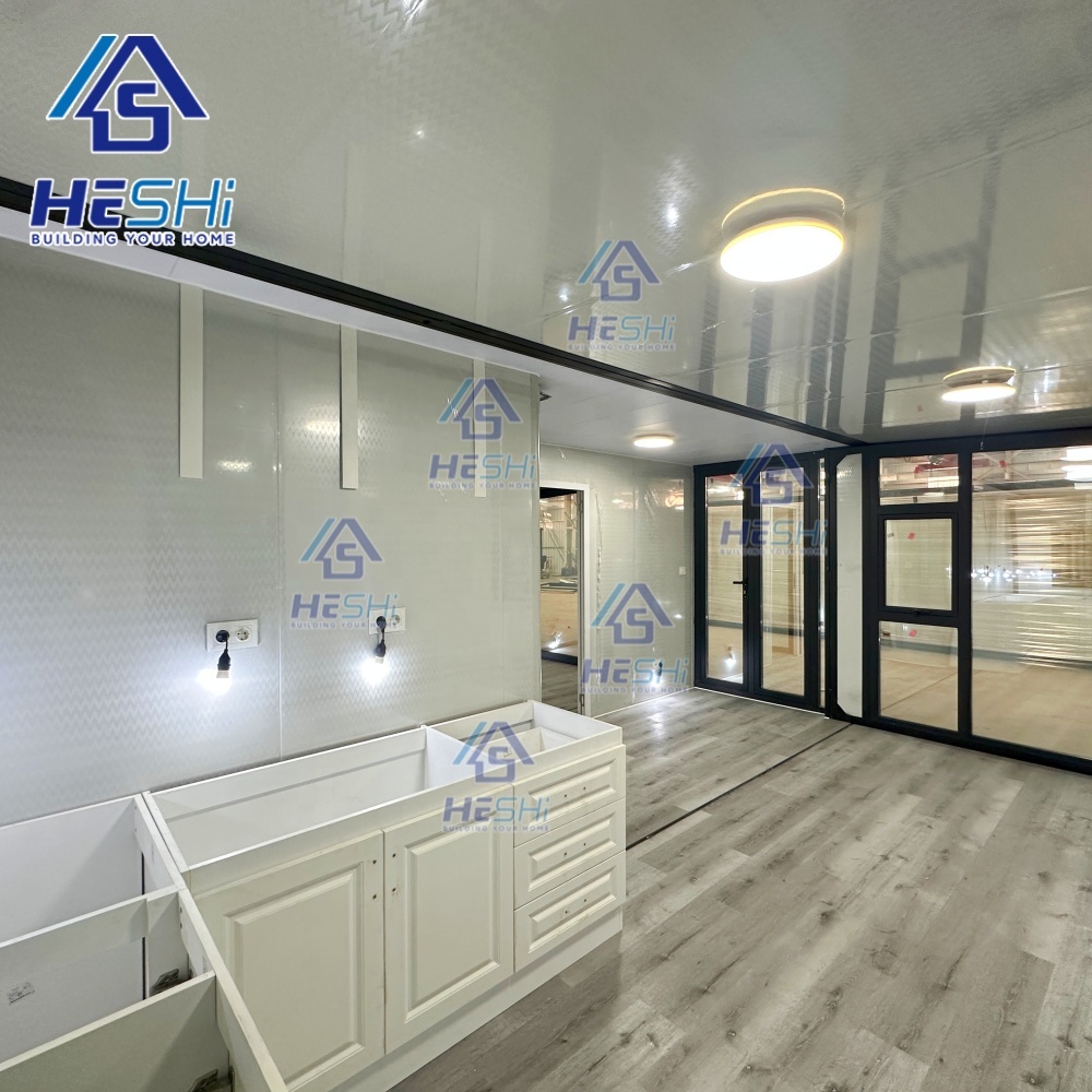 Eco Friendly Prefabricated Luxury 40Ft 20Ft 30Ft Container Expandable House Prefab Shipping Home 2 4 5 Bedroom Casa Modular
