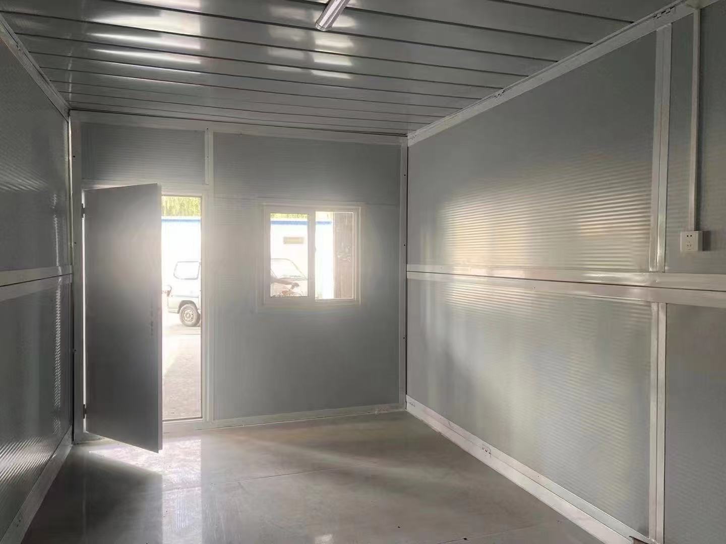 CGCH Cheap Modern Small Flat Packaging Foldable Mobile 3 Bedroom Prefabricated Modular Small Residence Container House