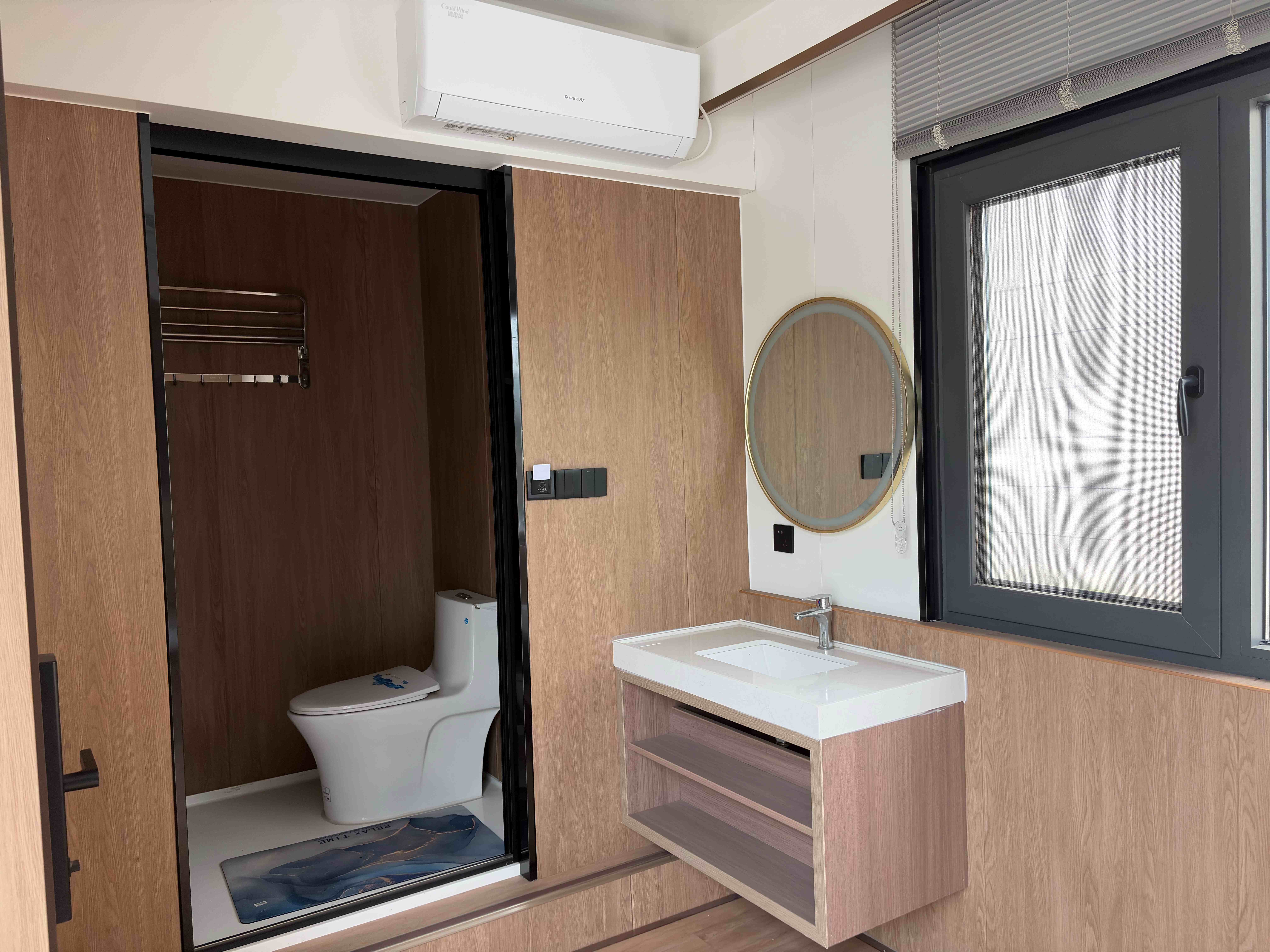 Modular Mobile Container Steel Apartment Turnkey Smart Living Unit Complete Setup Luggage in Ready to Move Price