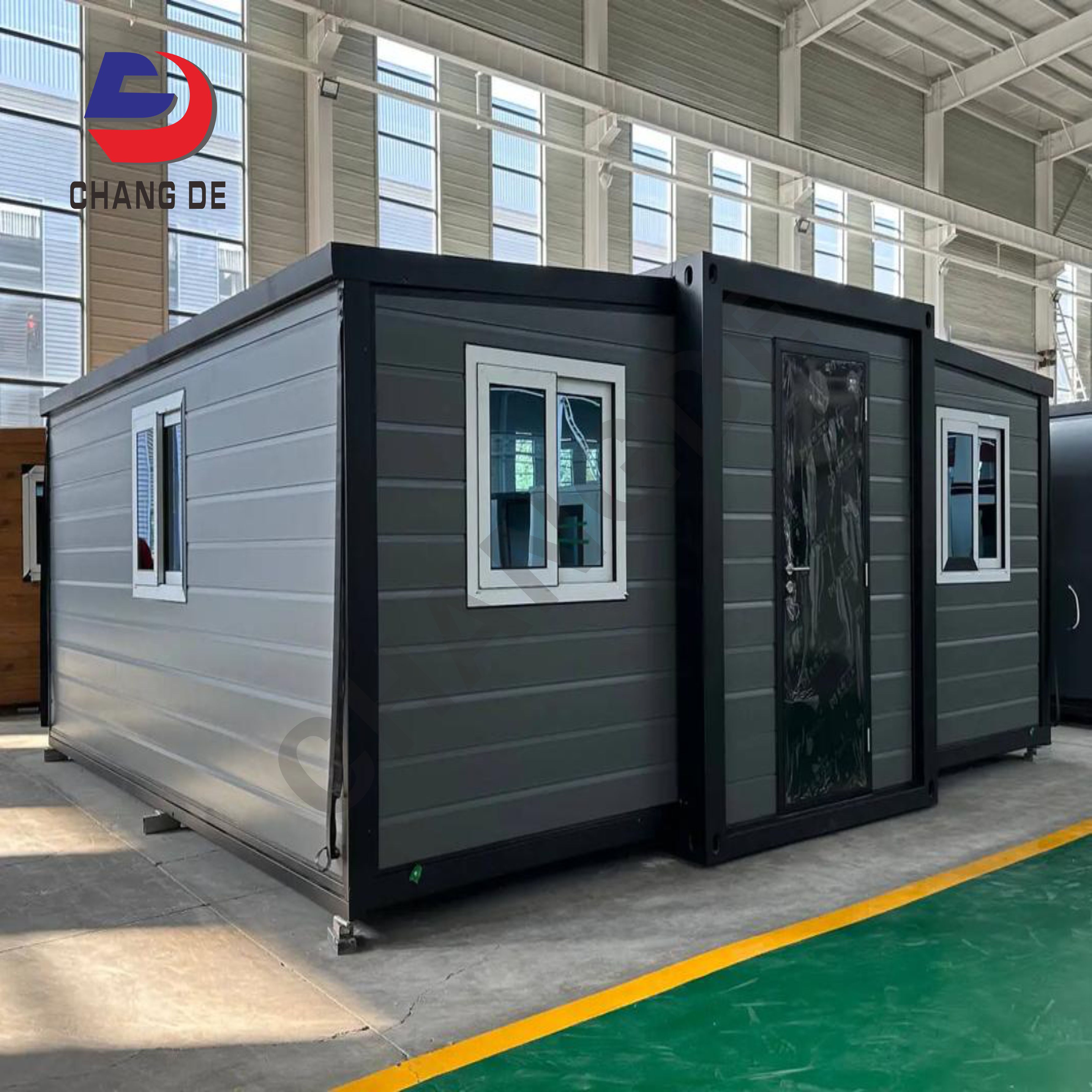 Luxury Villa Solar Power Off-grid Modular 20FT 40FT Expandable Container House Australia Granny Flat 2 3 4 Bedrooms Tiny House