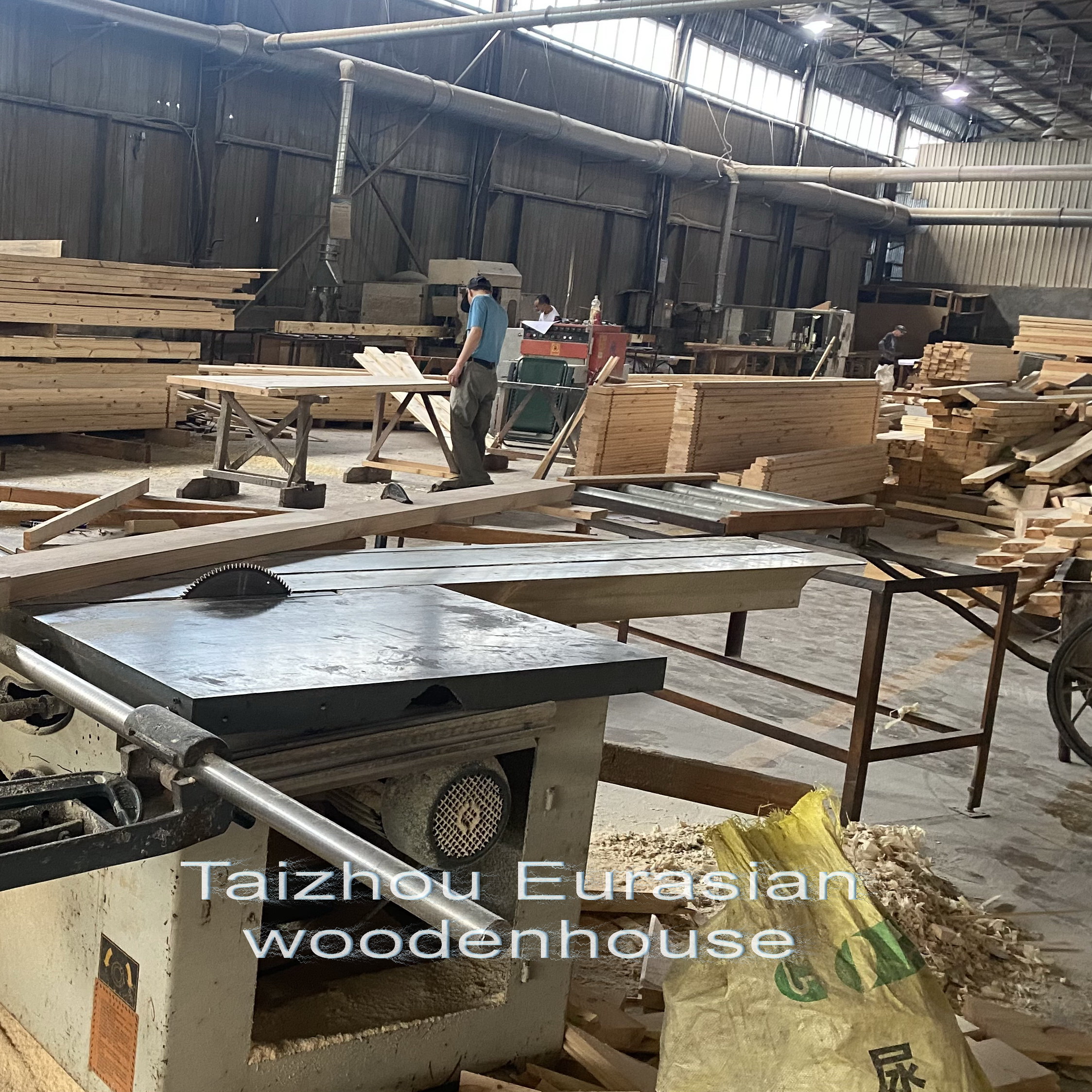 Luxury Customized Eco Friendly Waterproof Factory Direct Sale Wooden House Villa Family Living Log Cabin Farmhouse Hotel School