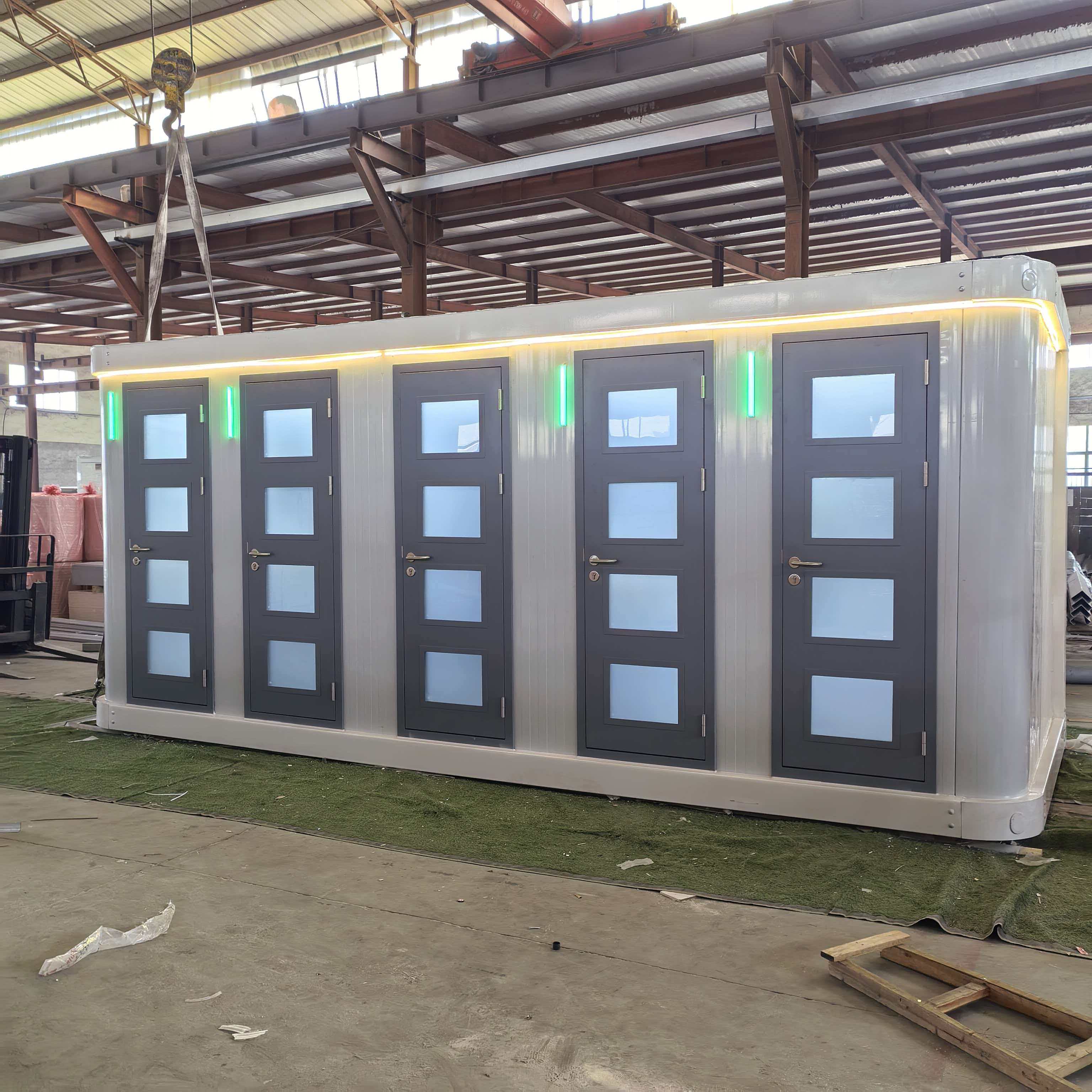 Prefab Fast Assemble Sandwich Panel Container House Mobile Modular Home for Office Building Tourist Camp Vacation Rental Modern