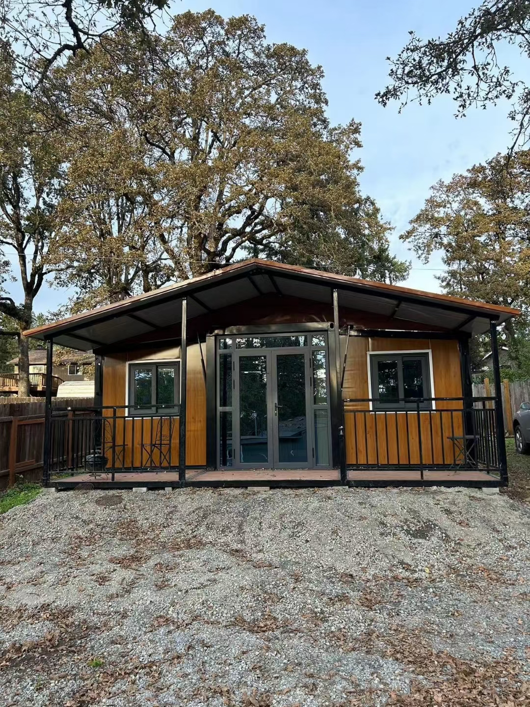 Luxury Shelter Prefab Commercial Prefabricated Expandable Container Home 20ft Sandwich Panel Mobile Living Container House