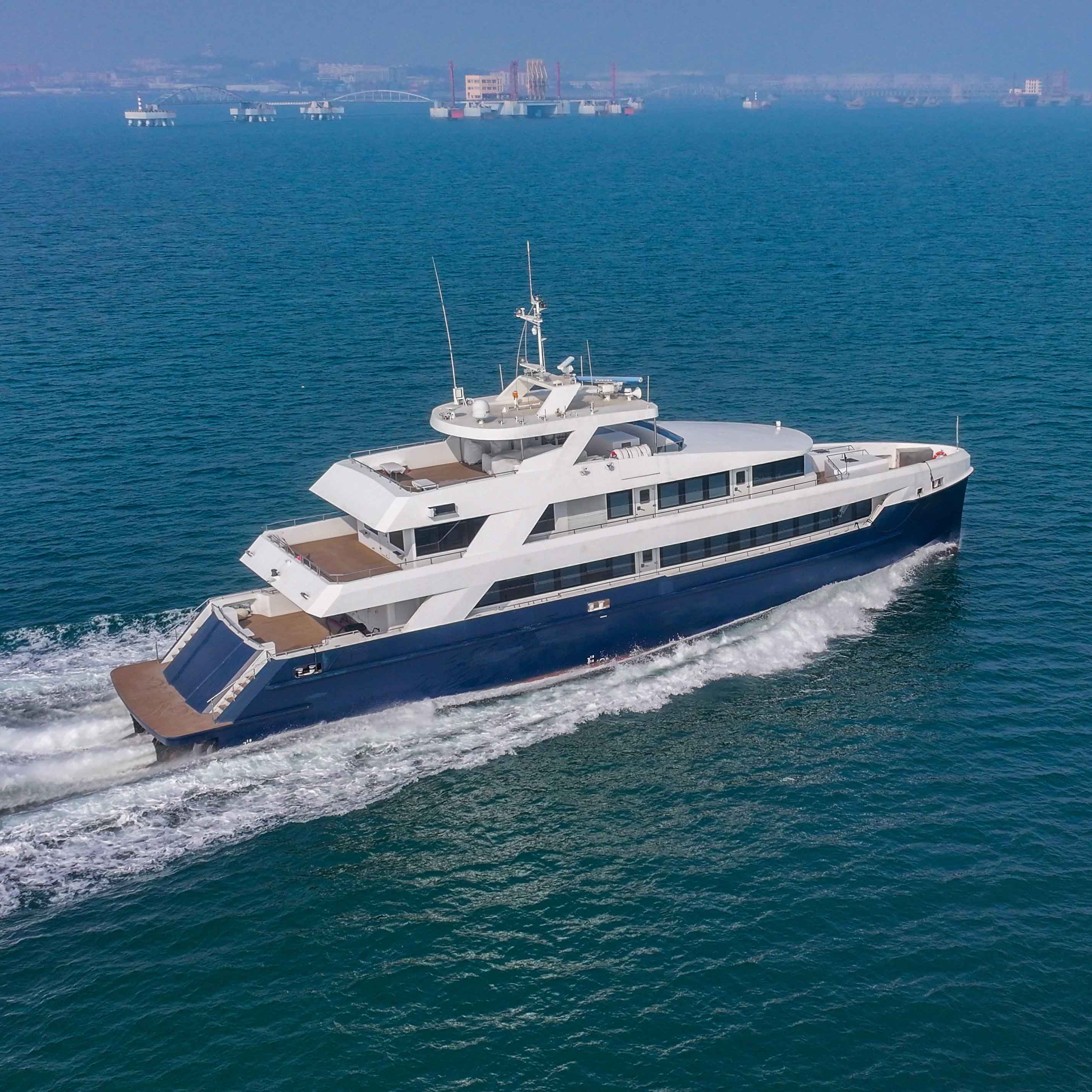 Grandsea 41m Aluminum Three Decker Luxury Yacht Cruiser Boat Luxury Cabin Yacht For Sale