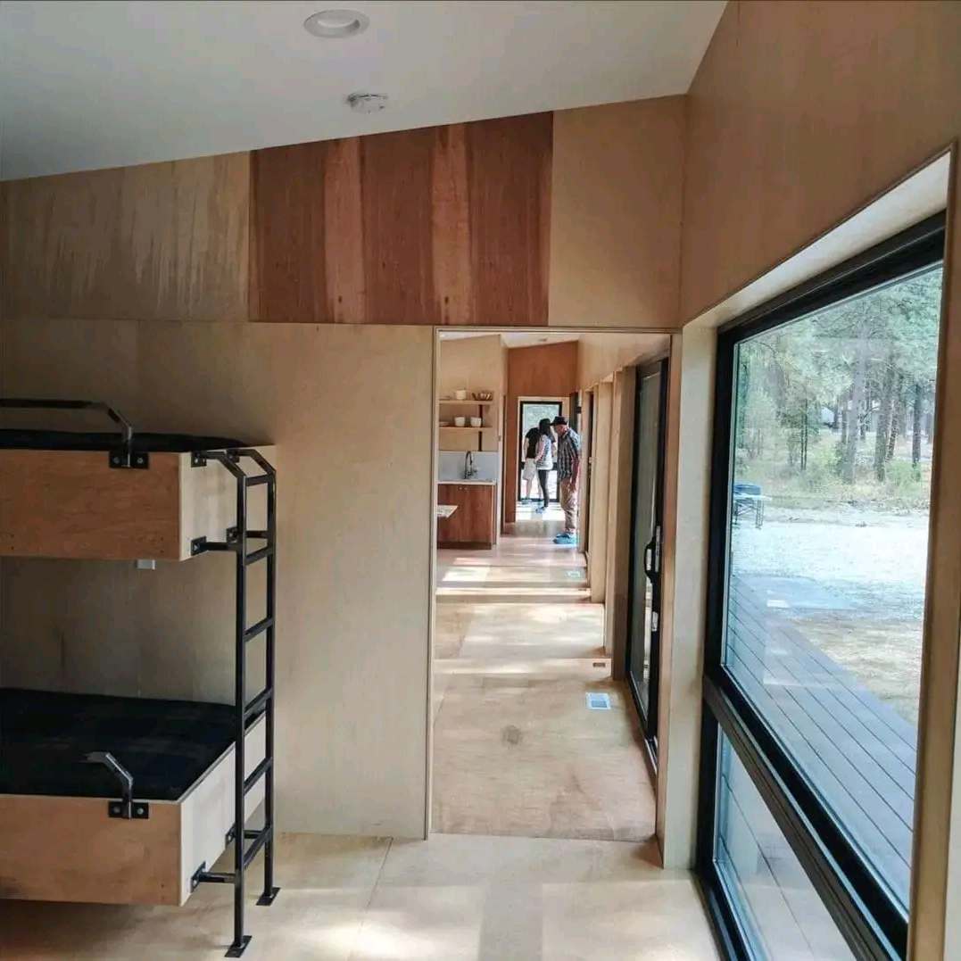China Manufacturer Full Set House Easy Assemble 4 Bedrooms Luxury Cheap Log Houses Prefab Prefabricated House
