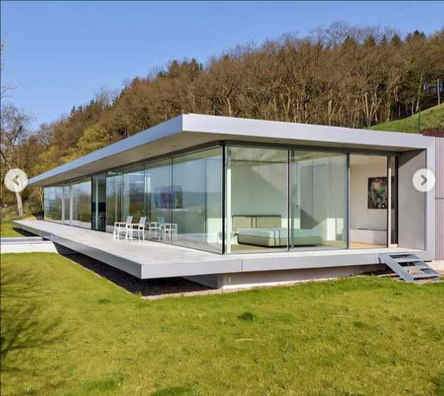 Modern Luxury Villa Light Steel Prefab House with Steel Structure Prefabricated Design Style