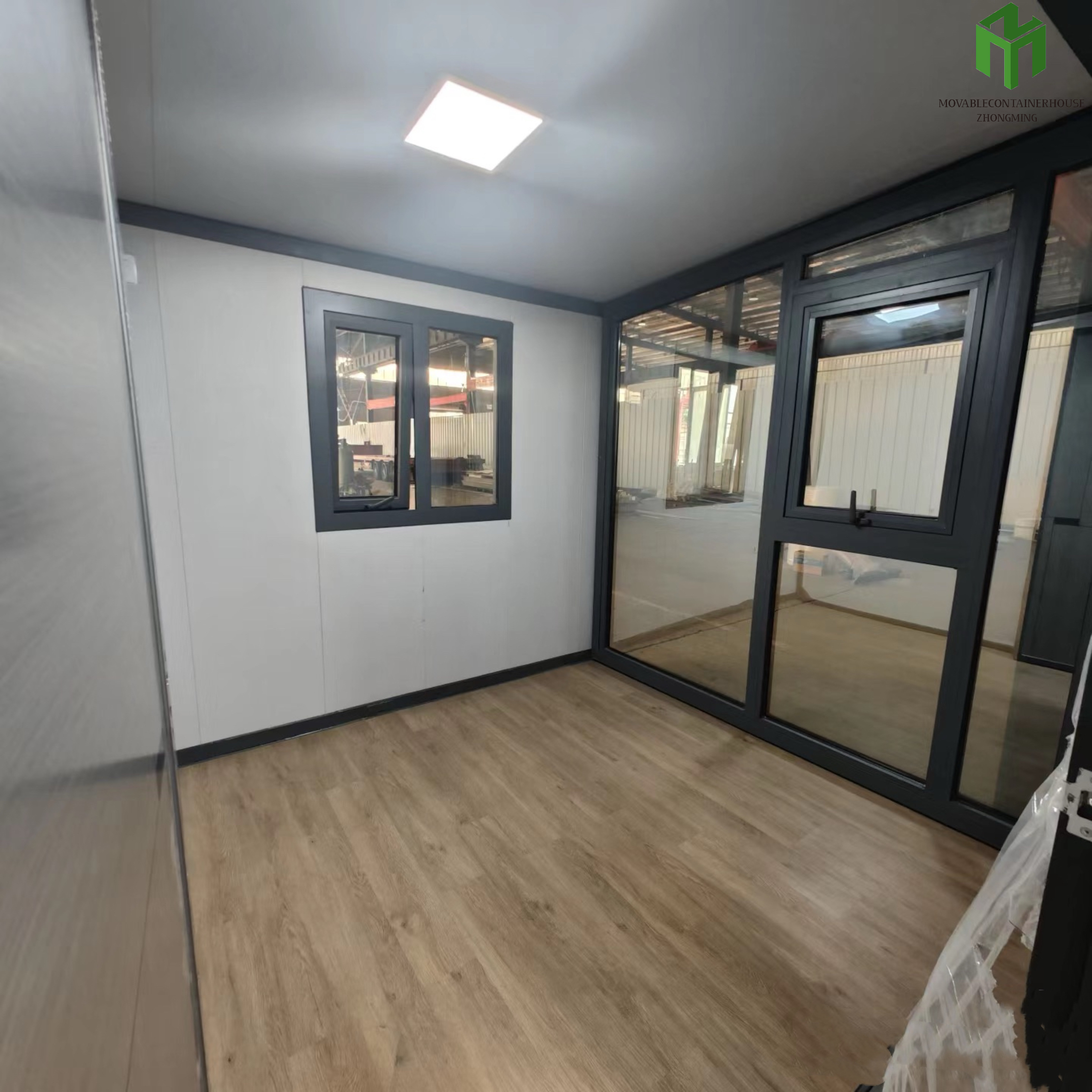Luxury Wooden Prefab Shipping Container Houses Multi-Story Villa Modular Hotel Design