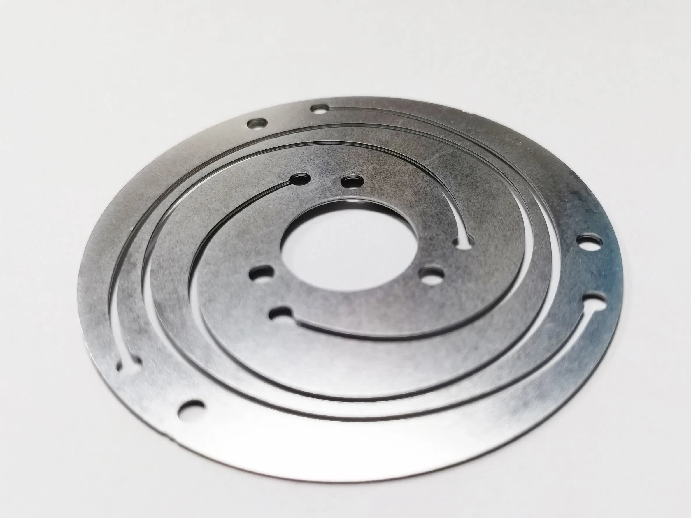 Disco ranurado de acero inoxidable de precisión personalizada para aplicaciones mecánicas y electrónicas
