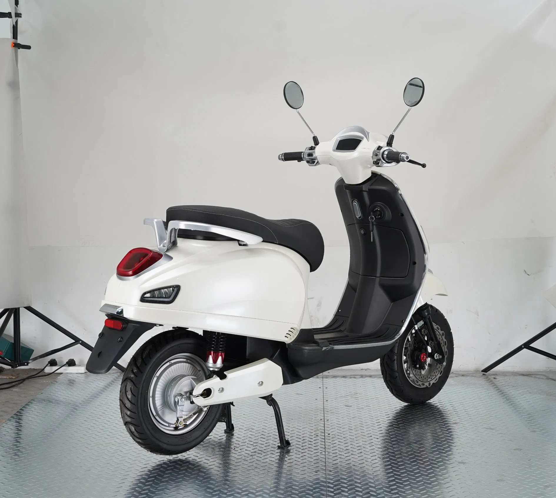 Scooter de Gas Yamasaki 50cc Buen Precio Sistema Efi