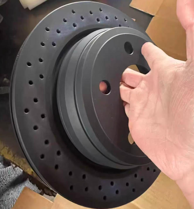 Sistemas de frenos de piezas de automóviles discos de freno perforados y ranurados rotor de disco