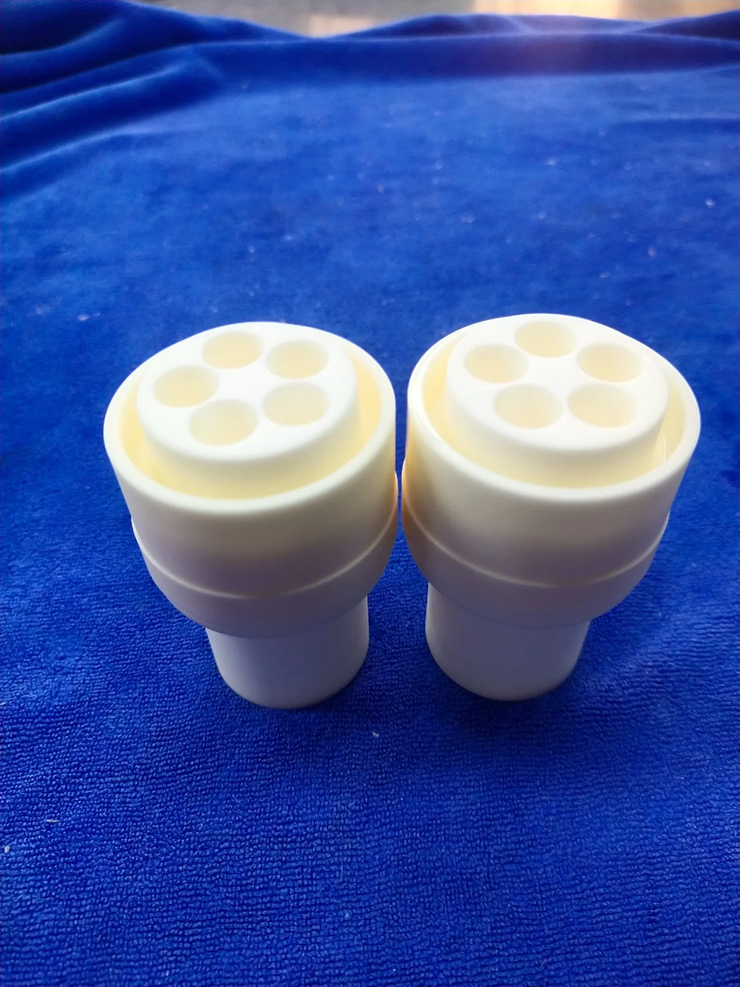 Pastillas de freno de cerámica resistente a altas temperaturas componentes automotrices