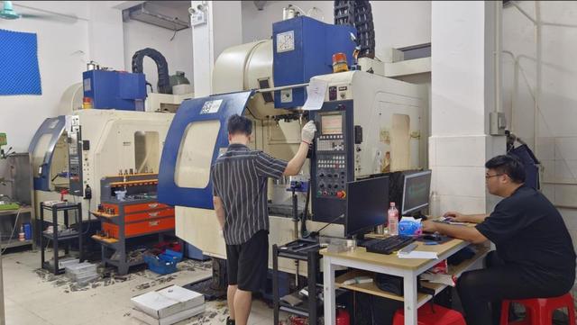 Línea de producción CNC de discos de freno en fábrica CPD Auto Hangzhou