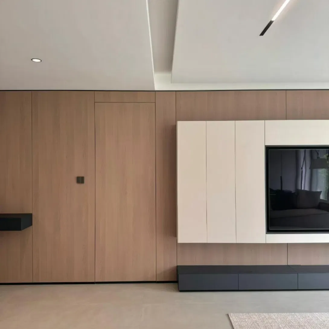 The Grille of The Same Color as The Wall, The Hidden Frame, The Aluminum-Wooden Door, The Soundproof and Durable Wooden Aluminum-Wooden Door