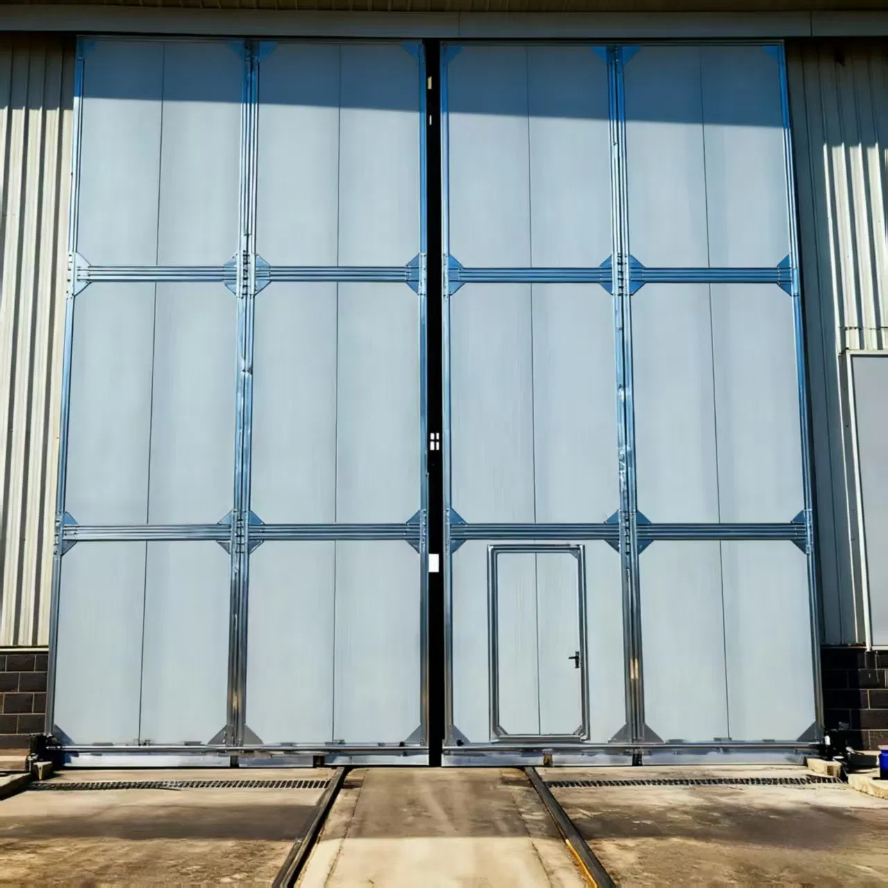Industrial Electric Sliding Door Color Steel Sandwich Panel Insulated Workshop Warehouse Doors
