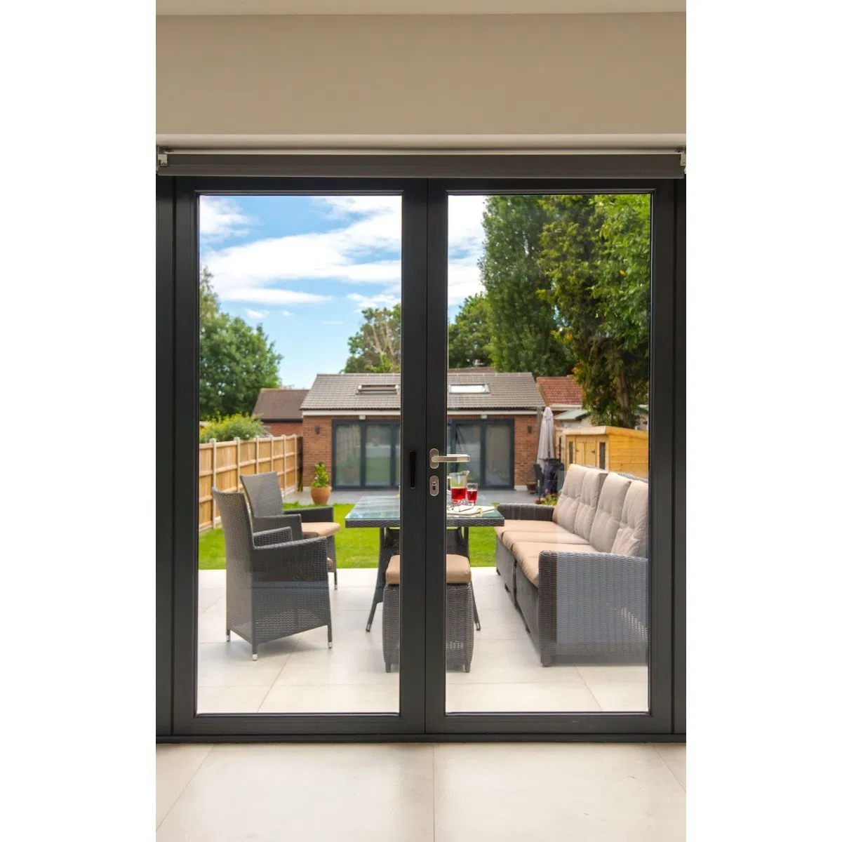 Customizable Hurricane Resistant Casement Doors Aluminium Glass Door for Decorations