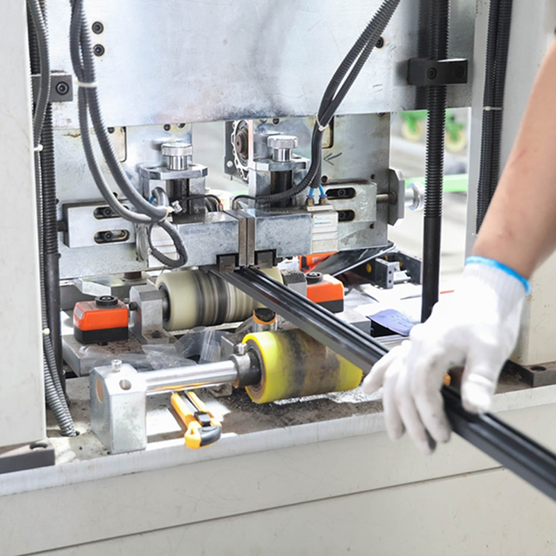 Baiyiyuan Factory Modern Home Apartment Customized Impact Resistant Hurricane Metal Aluminum Sliding Glass Door