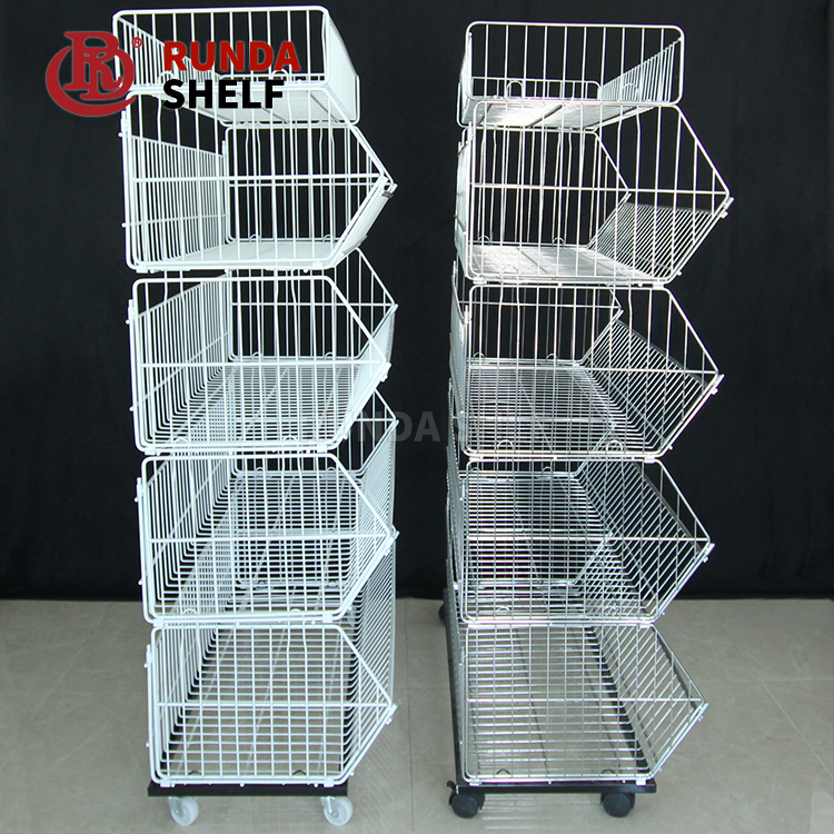 Wood Table Top Shelf Alloy Wheel Stands Metal Carpet Display Stand