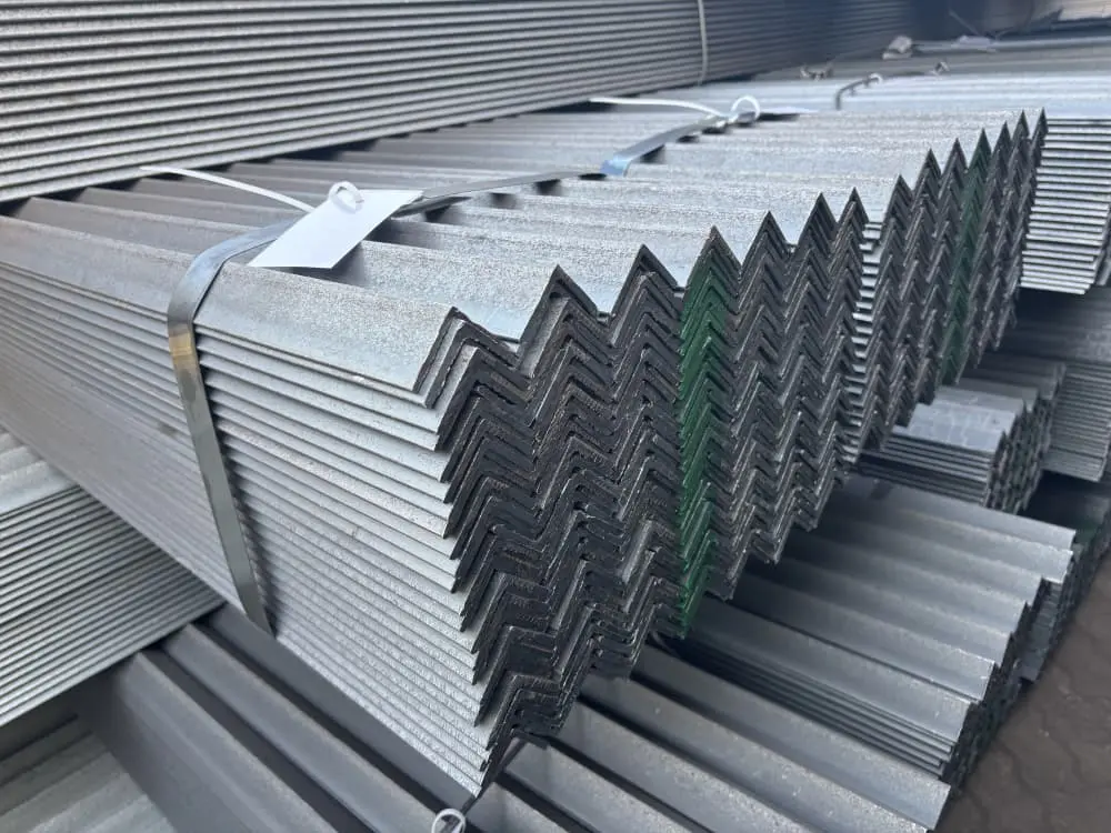 Best Steel Angle Bar Standard Hot Dipped Galvanized Iron Bar Price S275jr S355jr Manufacturer, Exporter