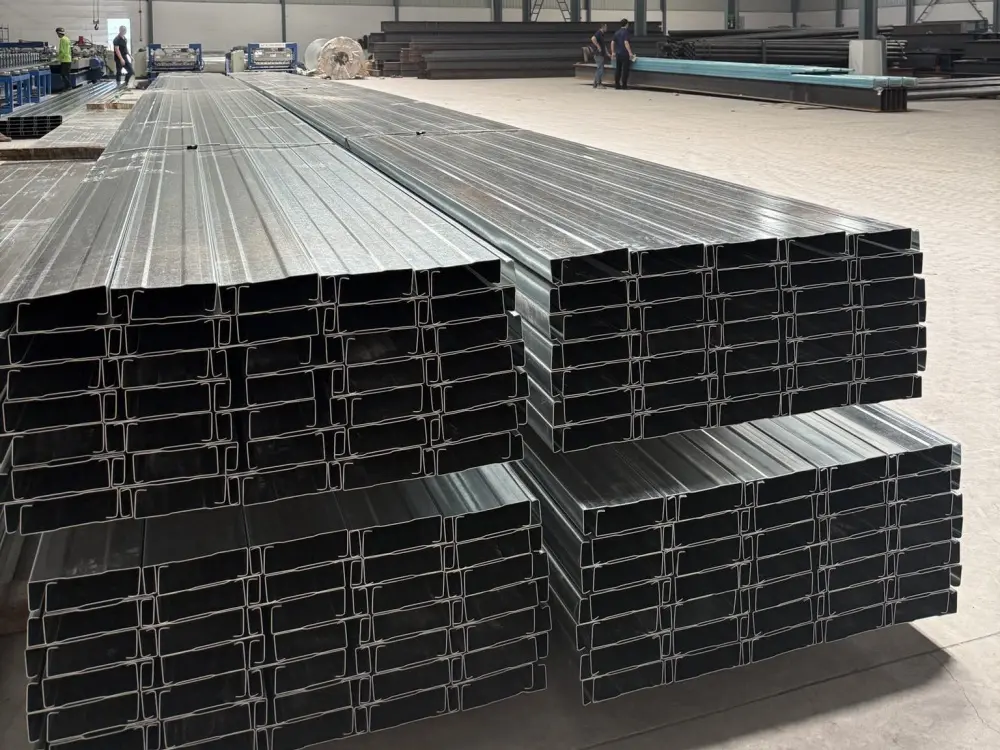 China C Purlin Black Galvanized Roofing Support Solar Panel Infrastructure C Channel Manufacturers, Factory
