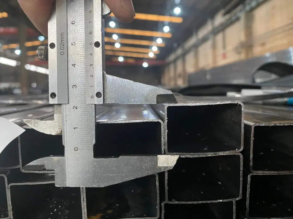 Best quality black hollow section Q195 steel square tube