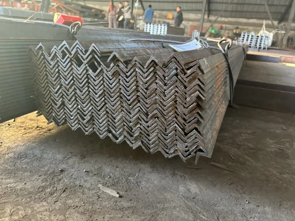 China Low Price Angle Steel ASTM A36 A53 Q235 Q345 Carbon Equal Galvanized Iron L Shape Mild Steel Manufacturers, Products