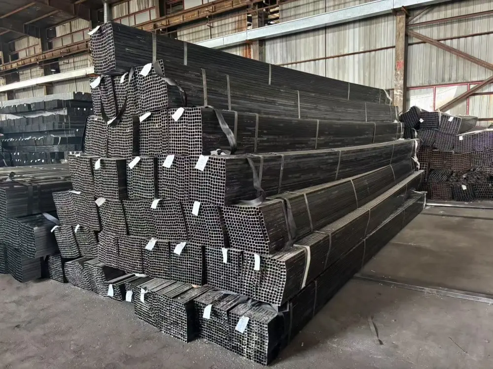 China Cost Pricw From Manufactory Erw Rectangular Pipe Black Hollow Section For Export South Black Round Tube 2'' Manufacturer, Products