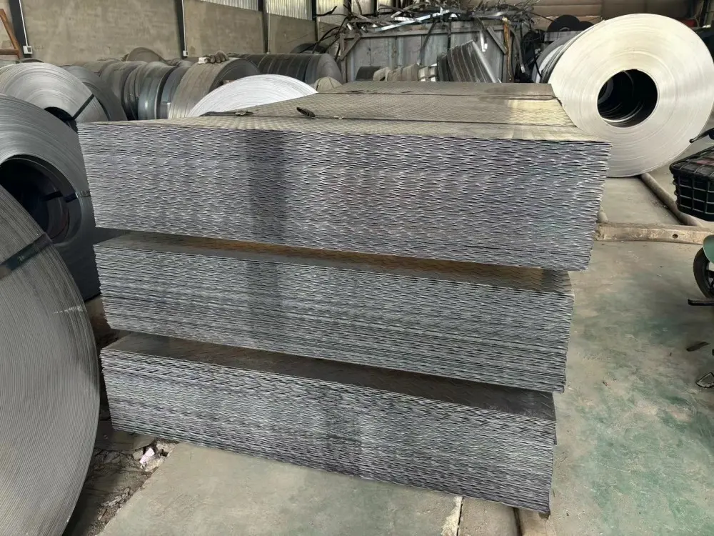 High-Quality Hot Rolled Hr Black Carbon Steel Plate ASTM A36 Ss400 Q235B Iron Sheet Plate Suppliers, Product