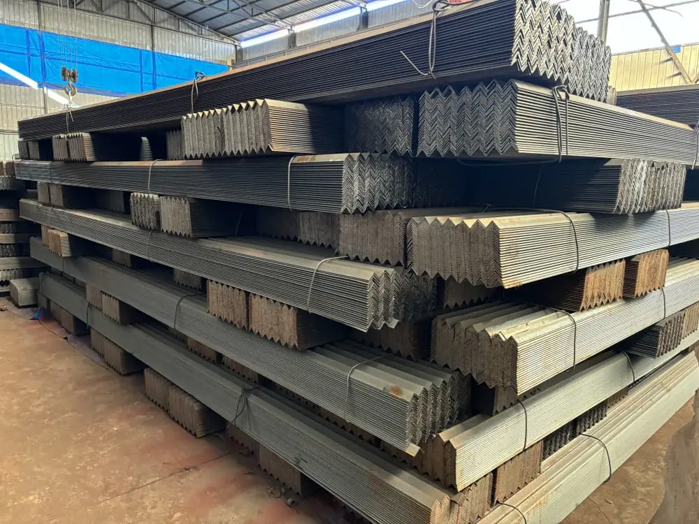 Cheap Hot Rolled Mild Steel Angle Bar ST37 ST52 L/C Payment TT Factory Direct Sale-1 Suppliers, Exporter