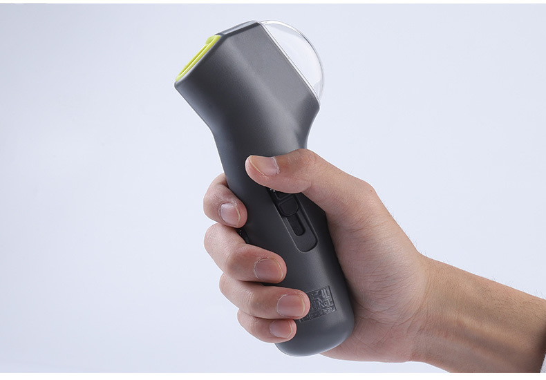 Outdoor Beach Toy Dog Cat Treat Launcher Snack Food Feeder Pet Supplies