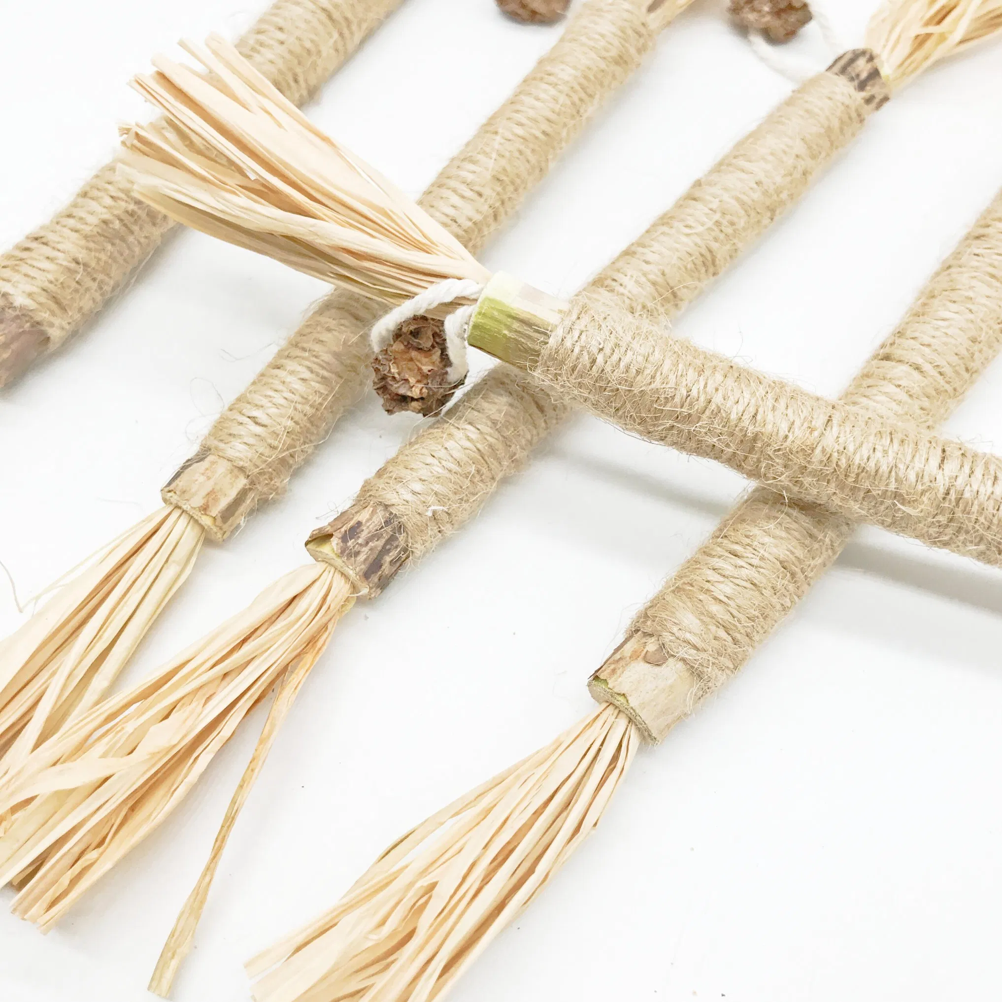 Hot Selling Raffia Silvervine Sticks Teething Chew Toys for Pet Cats