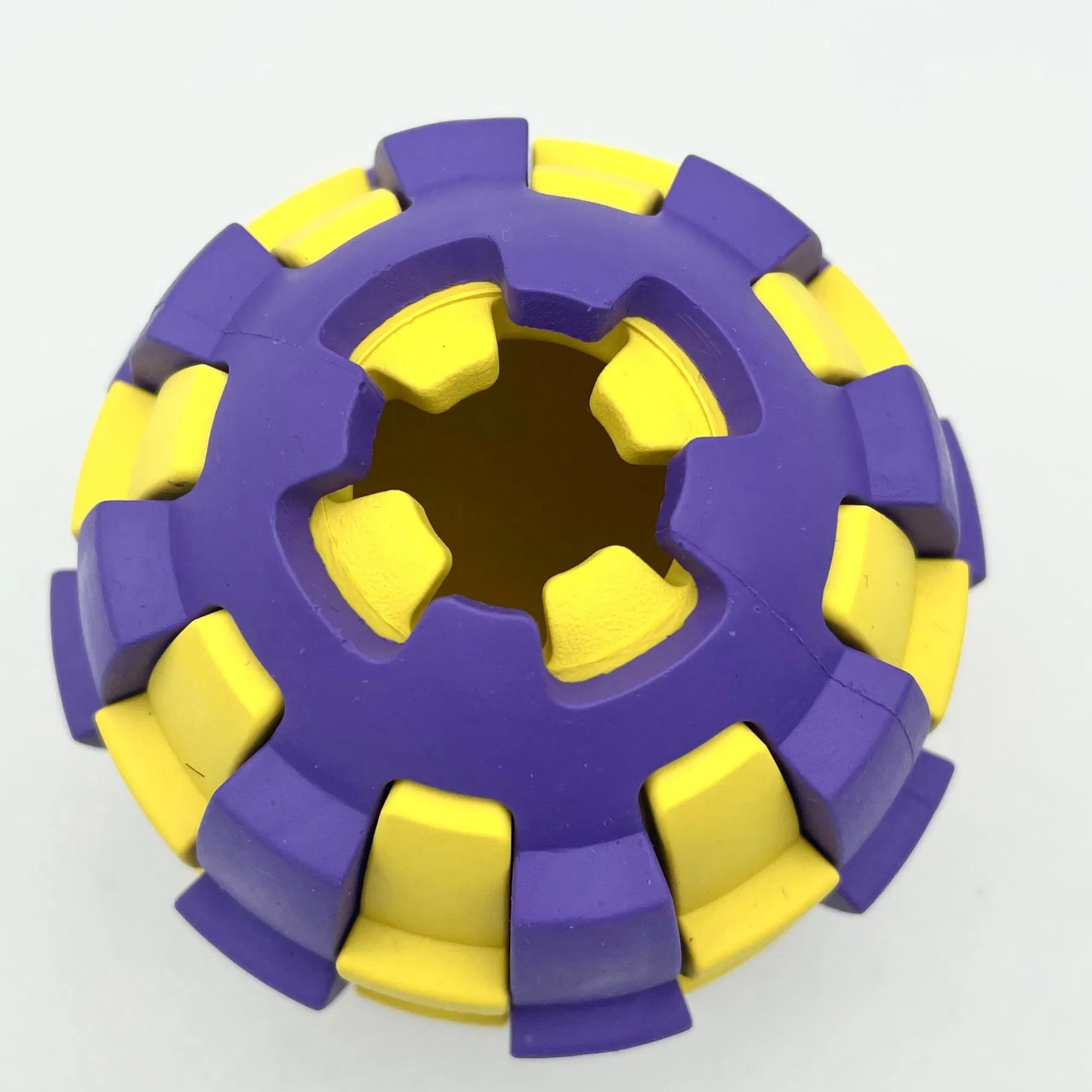 High Quality Ball Shape Dog Chews Toys for Pet Playing Outdoor