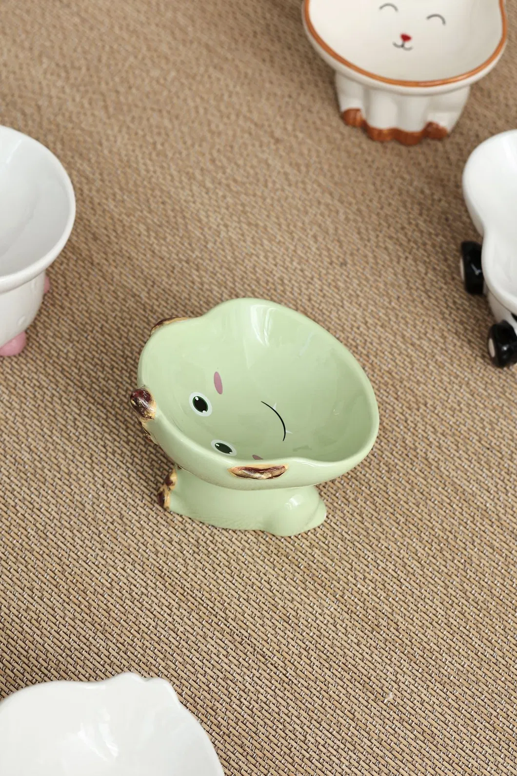 Custom Elevated Eco-Friendly Ceramic Pet Bowl