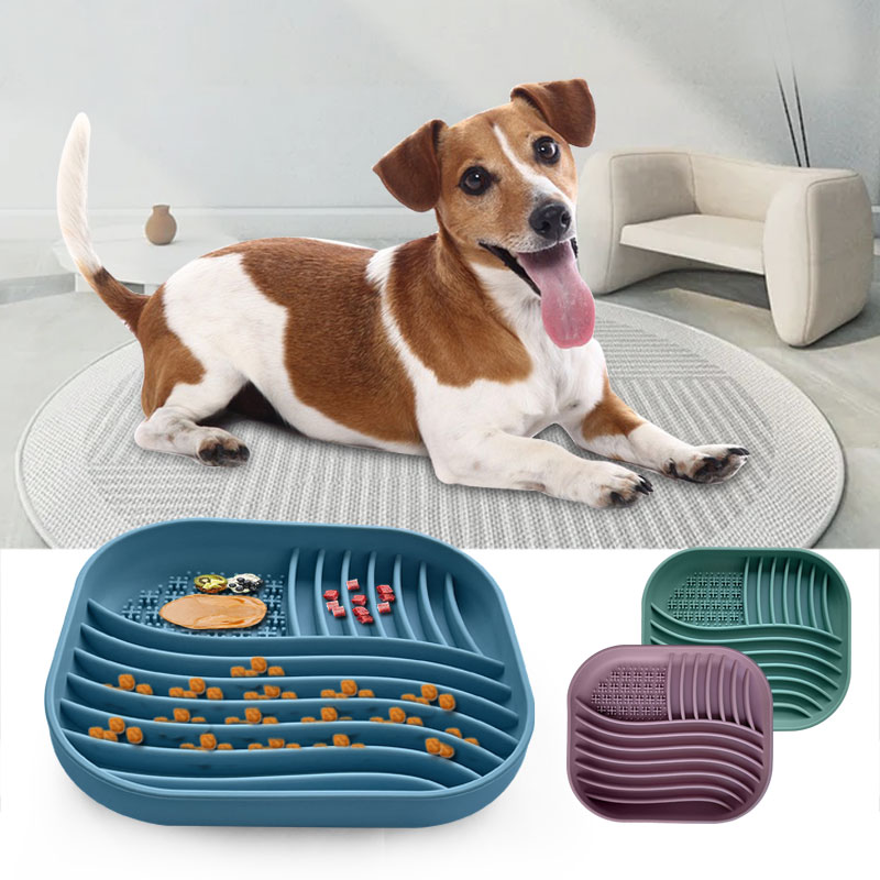 New Design Custom Logo Functional Non-slip Silicone Slow Feeder Dog Feeder Bowl Pet Food Licking Mat for Dogs Encourages