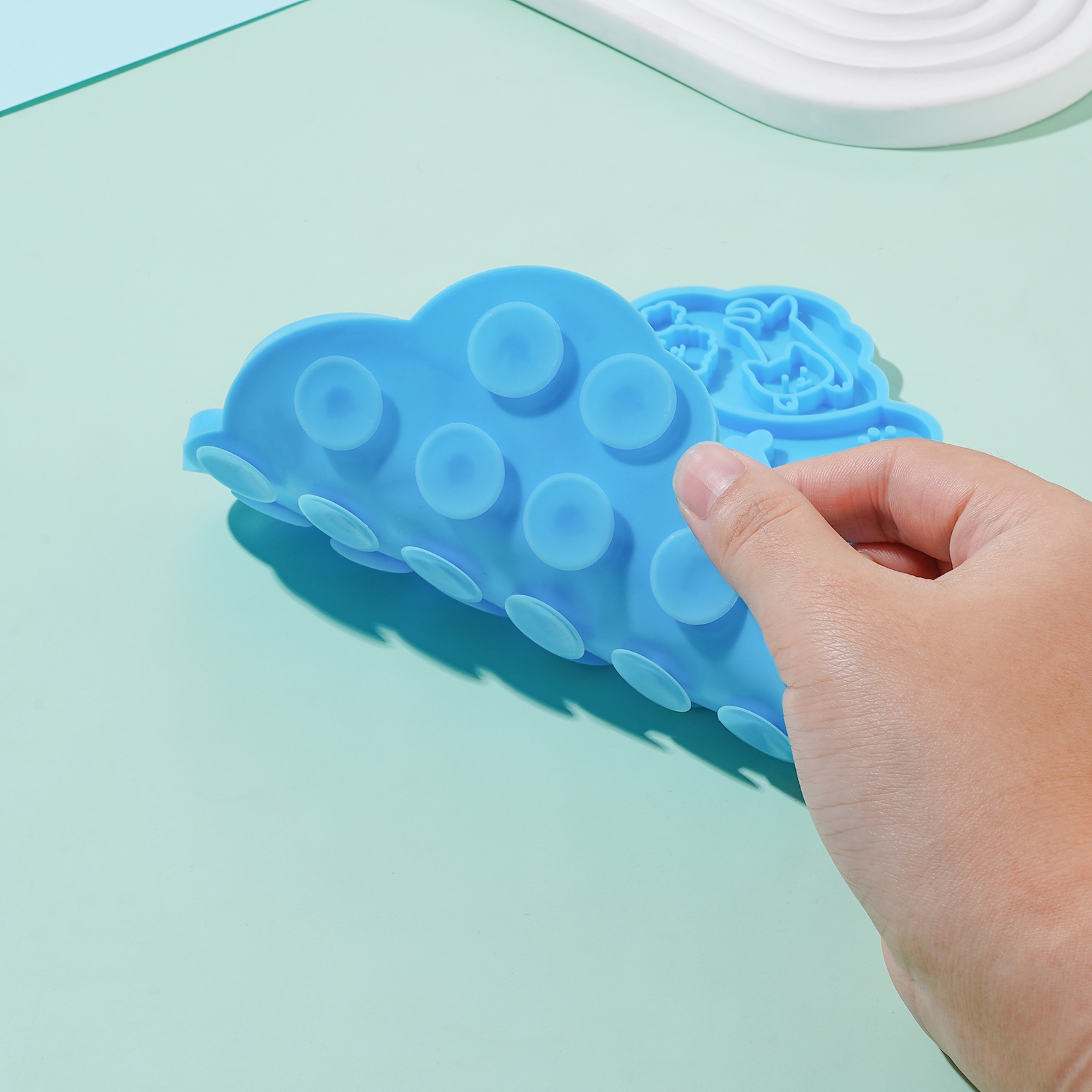 Hot Sale Custom Wholesale Silicone Slow Food Mat With Suction Cups Anti Choking Slow Food Pad Pet Dog Lick Mat Pet Bowl